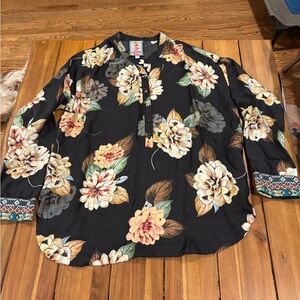 EUC Johnny Was Printed and Embroidered Blouse Women's Size Extra Small